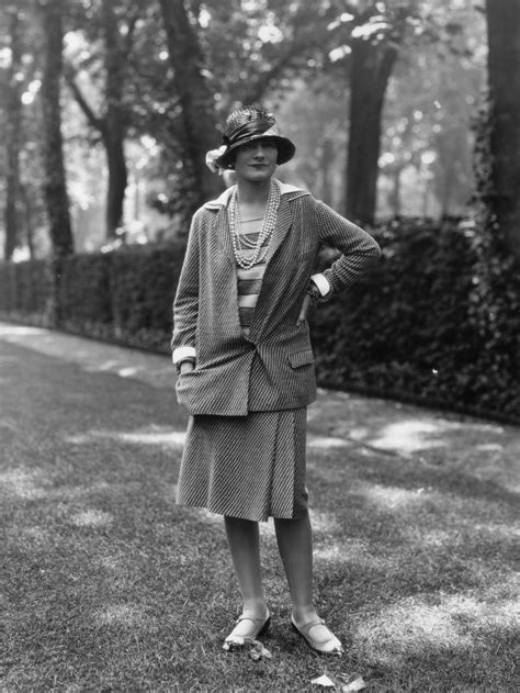 coco chanel 1920s fashion|why was coco chanel influential.